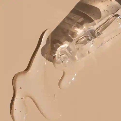 La Verne Lumiere 2.5% Hyaluronic Acid Anti-Aging Glowing Serum - Miessential