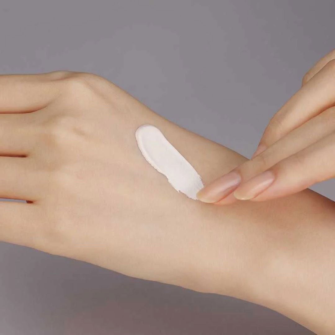 SULWHASOO UV Wise Brightening Multi Protector - Milky Tone Up (10ml x 3pcs) - Miessential