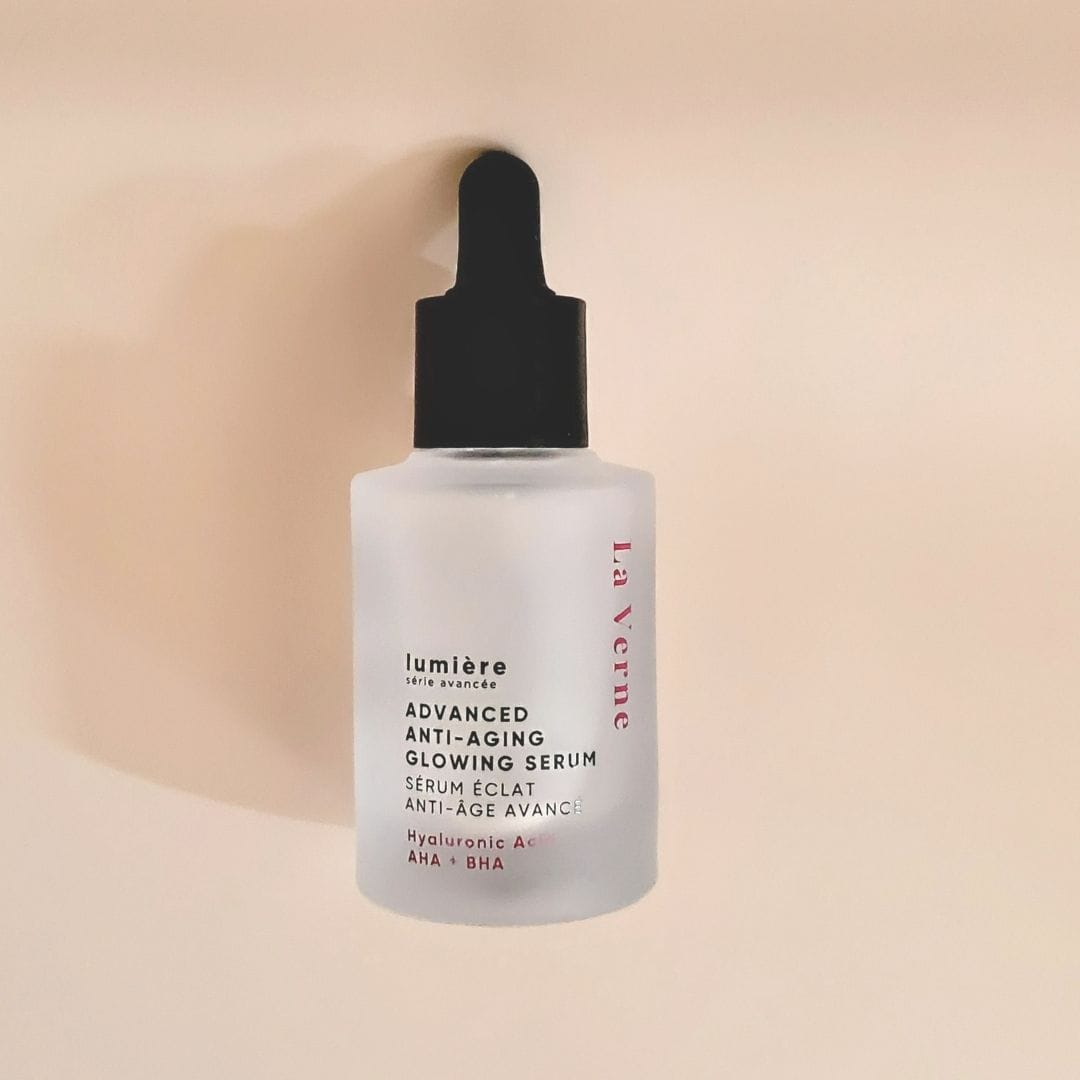 Lumiere 2.5% Hyaluronic Acid Anti-Aging Glowing Serum
