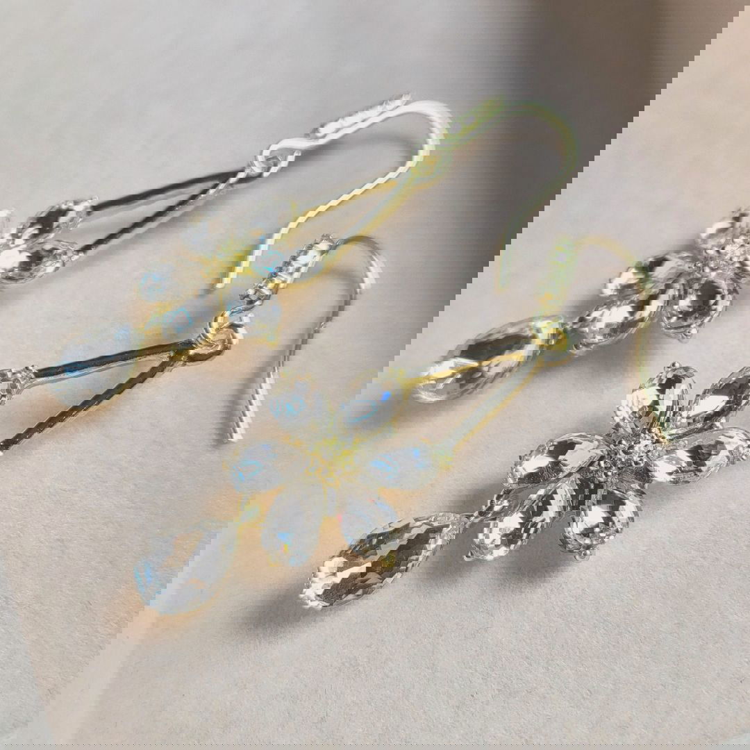 Water Drop Crystal Flower Earrings - Miessential